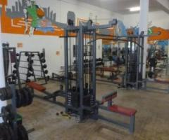 Gimnasio completo, Varios Aparatos Gym Profesional, Maquinas uso rudo en Merida, - Merida